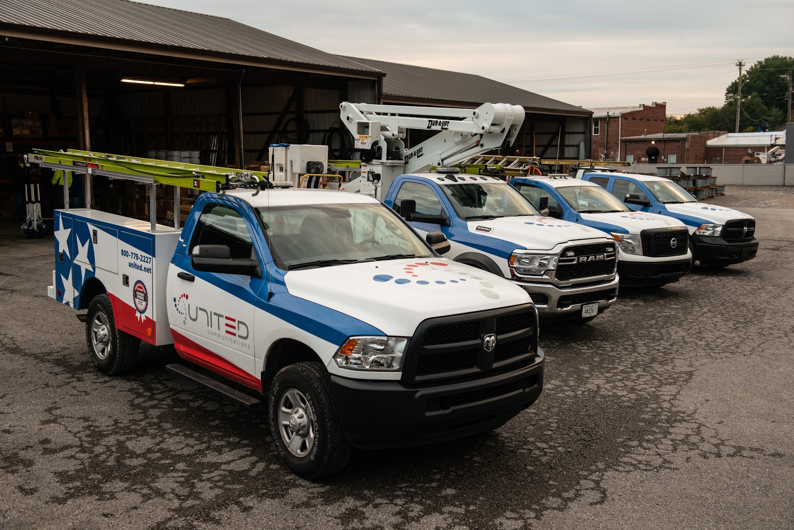 20-United-Communications-Vehicle-Wraps-Product image